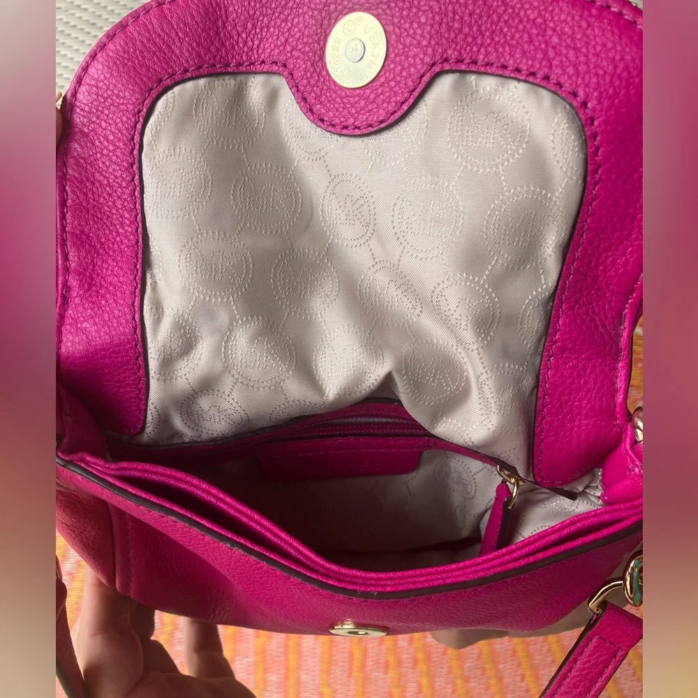 Michael Kors Pink Crossbody Bag - Picture 6 of 7
